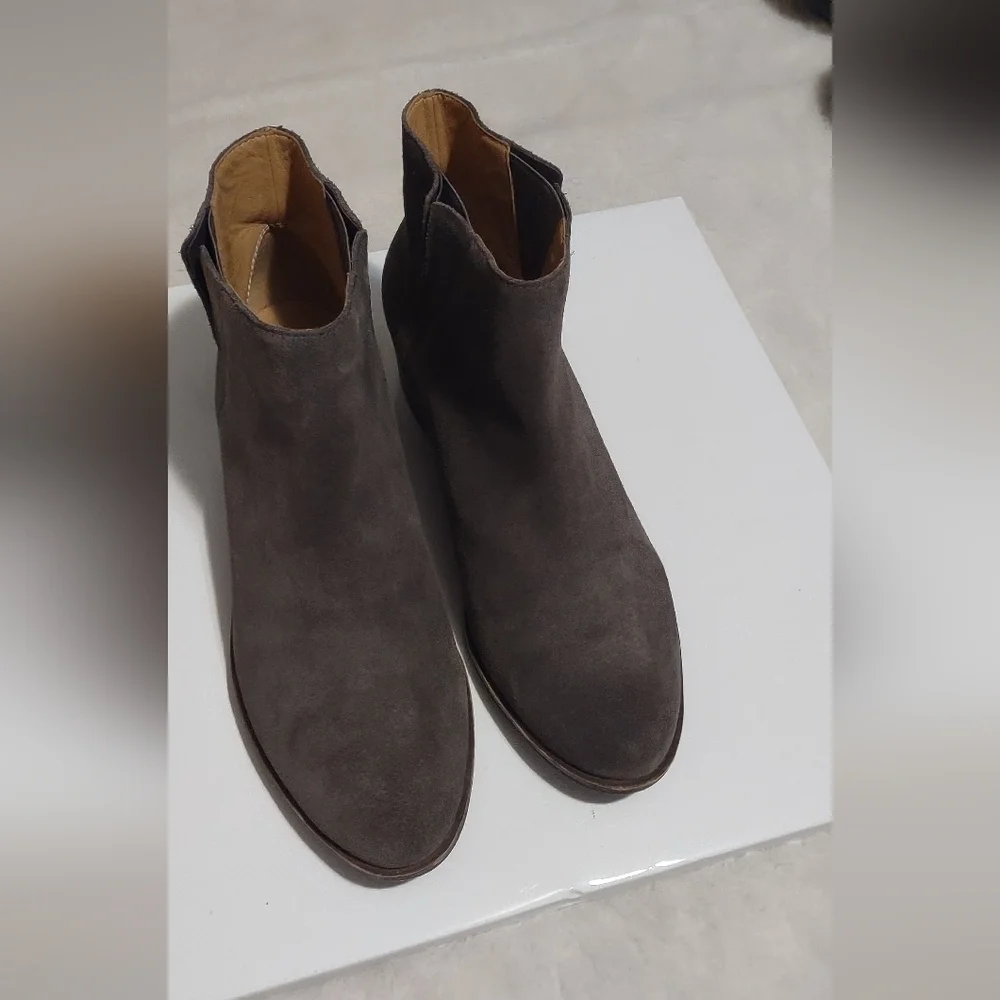 Lucky Brand good shoes